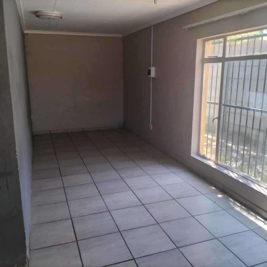 5 Bedroom Property for Sale in Sasolburg Free State